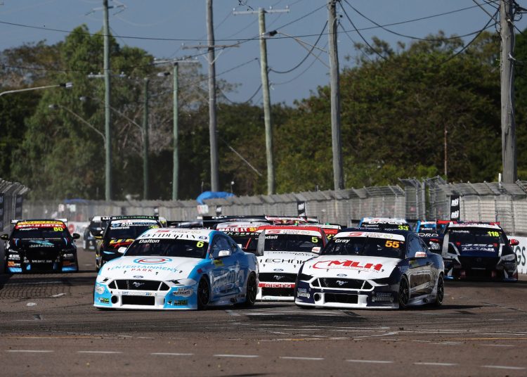 Tickford osvaja 1-2-3-4 u otvaranju Super2 serije Tickford osvaja 1-2-3-4 u otvaranju Super2 serije