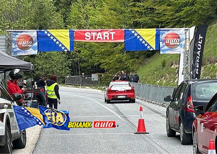 Vozači formule i utrke u usponu na brda oduševljavaju gledatelje na planini Igman Vozači formule i utrke u usponu na brda oduševljavaju gledatelje na planini Igman