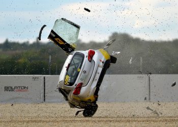 Dvoboj Tomljanović-Belinić i spektakularno izlijetanje Jukića obilježili utrke u Mađarskoj