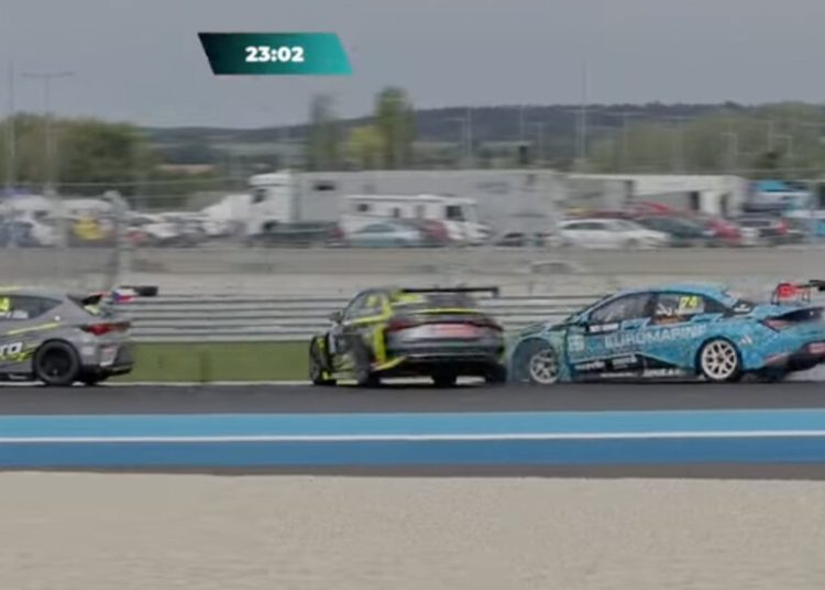 Niz nesretnih okolnosti Knegu udaljio od petog mjesta na kraju sezone TCR Eastern Europe Niz nesretnih okolnosti Knegu udaljio od petog mjesta na kraju sezone TCR Eastern Europe