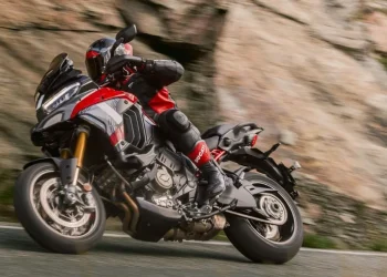 
Ducati Multistrada V4 Pikes Peak lansirana po cijeni od 36,17 lakh rupija, dobiva Ohlins Smart EC 2.0, 17-inčni prednji kotač i više
