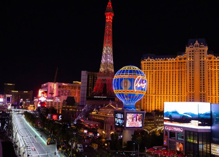 F1 Las Vegas Grand Prix staza ‘pod vodom’ uoči utrke F1 Las Vegas Grand Prix staza ‘pod vodom’ uoči utrke