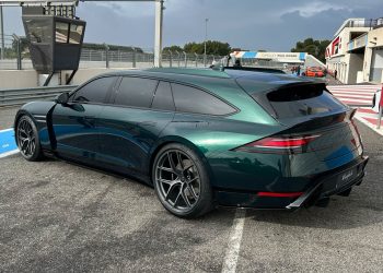 Genesis G90 Wingback kao rival divljem M5 Touringu