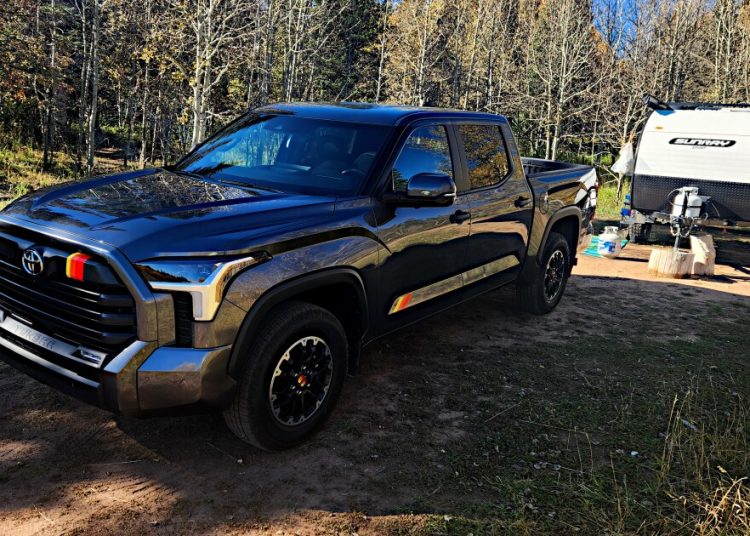 2025 Toyota Tundra TRD Rally recenzija: Off-Road zabava i vrijednost 2025 Toyota Tundra TRD Rally recenzija: Off-Road zabava i vrijednost