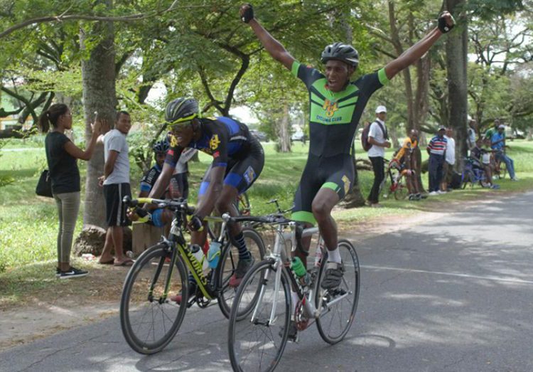 Biciklistička utrka ‘Keep Fit’ povodom Božića održava se danas na stazi Nacionalnog parka Biciklistička utrka ‘Keep Fit’ povodom Božića održava se danas na stazi Nacionalnog parka