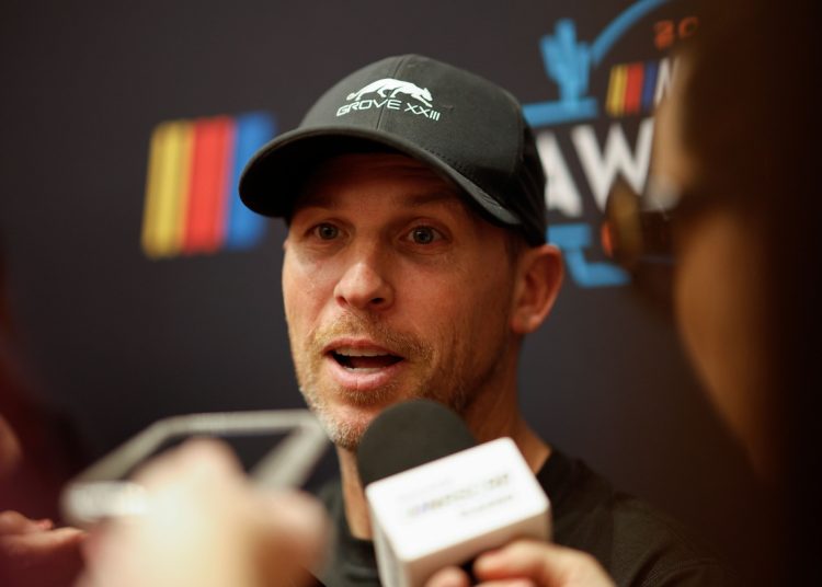 Denny Hamlin traži ispriku od domaćina SiriusXM NASCAR-a zbog kritike tužbe