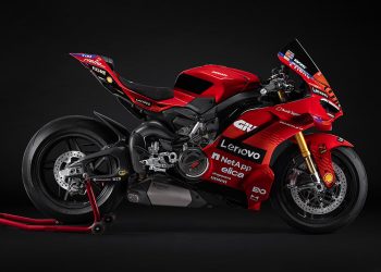 Ducati odaje počast Marc Márquezovoj povijesnoj MotoGP tituli 2025. replikom Panigale V4 Márqueza