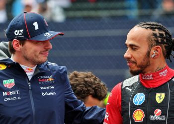 Max Verstappen osvojio priznanje F1 suparnika dok je Lewis Hamilton doživio seizmološki pad