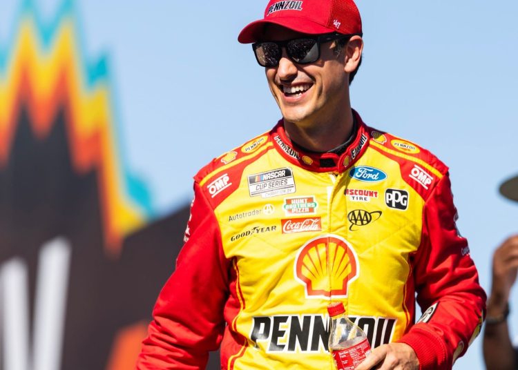 “Mnogo je veći”: Joey Logano razbija mit o kulturi utrkivanja u Novoj Engleskoj “Mnogo je veći”: Joey Logano razbija mit o kulturi utrkivanja u Novoj Engleskoj