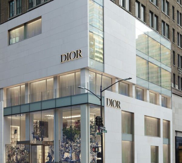 Europske luksuzne dionice raste uz nove kolekcije Guccija, Diora i Bottega Venete Europske luksuzne dionice raste uz nove kolekcije Guccija, Diora i Bottega Venete