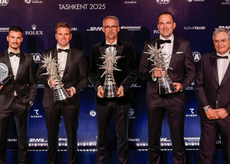 Rowland i Porsche službeno proglašeni svjetskim prvacima na dodjeli nagrada FIA-e Rowland i Porsche službeno proglašeni svjetskim prvacima na dodjeli nagrada FIA-e