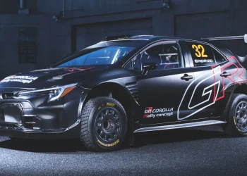 Toyota ponovno oživljava legendarnu Corollu u uzbudljivom povratku reliju s novim GR RC2 automobilom.
