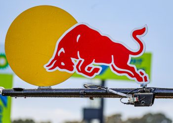 Triple Eight jača odjel motora