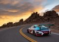 Divlji Porsche 911 GT2 RS Art Car osvajaju Pikes Peak Divlji Porsche 911 GT2 RS Art Car osvajaju Pikes Peak