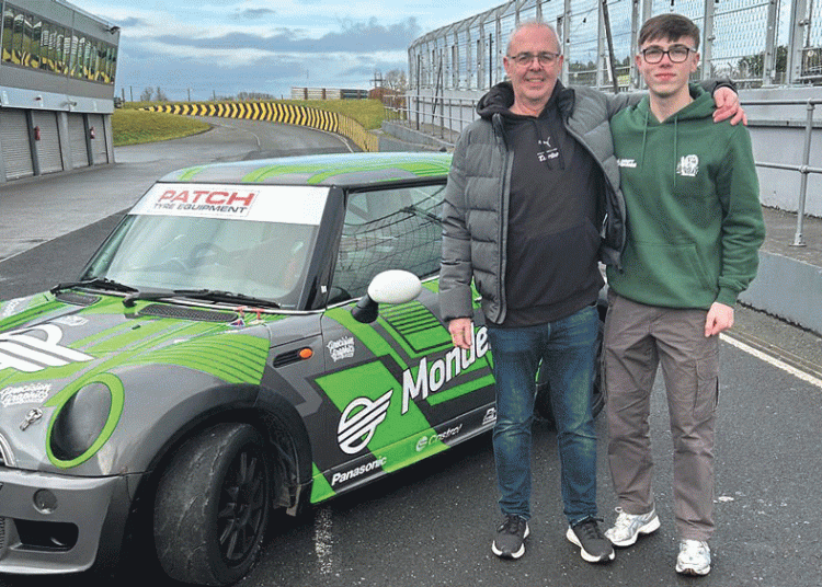 Dooley u razredu svog Eoina na Mondello Parku