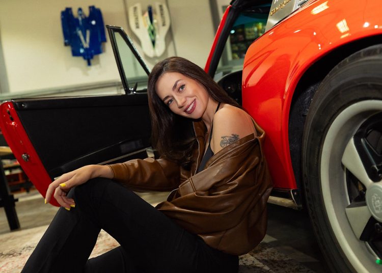 Emilija Gelazninkiene: “Ljudi sjede kod kuće i osuđuju tvoje postupke, ali ne shvaćaju što je potrebno za natjecanje u moto sportovima” | Intervjui