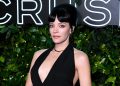 Lily Allen “sletjela s ceste” teretnim vozilom dok je vozila svoj novi Porsche Lily Allen “sletjela s ceste” teretnim vozilom dok je vozila svoj novi Porsche