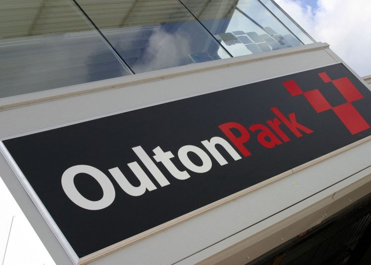 Motociklist iz Warwickshirea poginuo u sudaru s supermotociklom, tvrdi istraga.