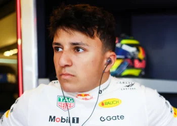 ‘Ne vidimo to kao točku slijetanja’ – Laurent Mekies iznosi očekivanja za Isacka Hadjara u Red Bullu 2026.