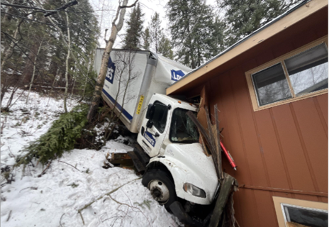 Policija: Loweov kamion skliznuo s ceste i udario u kuću u West Vailu Policija: Loweov kamion skliznuo s ceste i udario u kuću u West Vailu