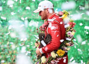 Rowland nastavlja put prema naslovu s drugim postoljem u sezoni 12