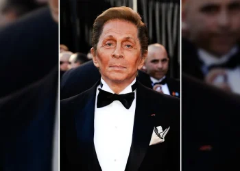 Talijanski modni dizajner Valentino Garavani umro je u 93. godini