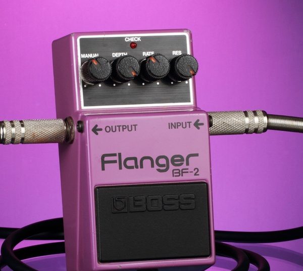 Zašto ovaj V6 superautomobil inspirira entuzijaste da preurede svoju garažu iz snova Zašto ovaj V6 superautomobil inspirira entuzijaste da preurede svoju garažu iz snova