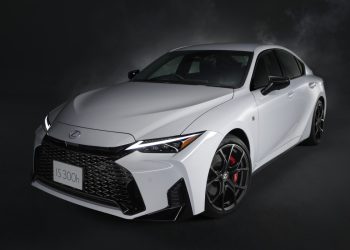 Amerika nudi posebne opcije i dijelove za Lexus IS F Sport
