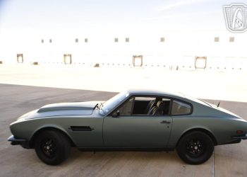 
Aston Martin V8 serije III ističe britansku eru Grand Touringa
