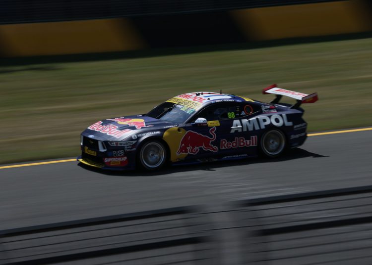 Broc Feeney osigurava ranu prednost Supercarsa s dvojnikom iz Sydneya