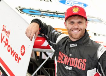 Brodie Kostecki, zvijezda DJR Supercarsa, objašnjava zamah sprintcara u Perth Motorplexu