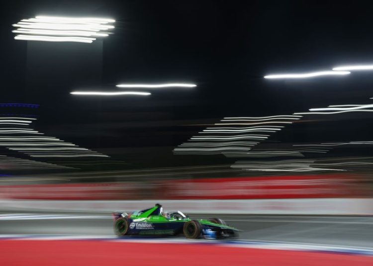 Buemi i Summerville na vrhu nakon Jeddaha u nagradi ABB Engineered to Outrun