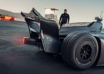 GEN4 Porsche Formula E otkriva sirovu snagu