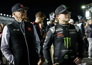 Joe Gibbs Racing dodaje Spire Motorsports u tužbu protiv bivšeg direktora natjecanja