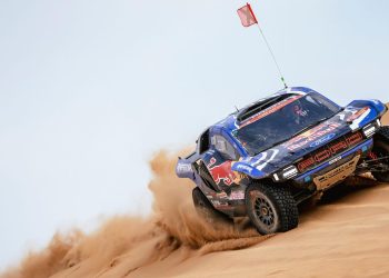 Kandidat za pobjedu na reliju Dakar ispao je zbog jakog potresa