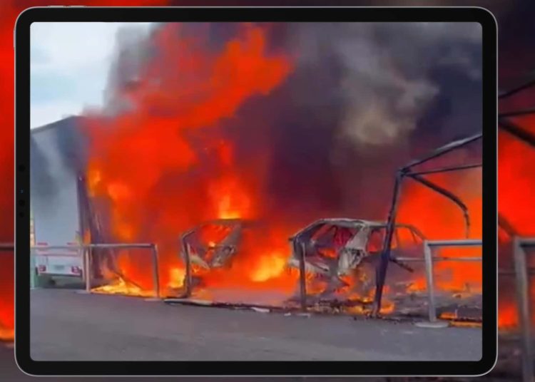 Lancia Delta Evo eRX Rally automobili iz utrke Special One Racing uništeni u požaru Lancia Delta Evo eRX Rally automobili iz utrke Special One Racing uništeni u požaru