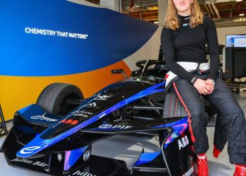 Maya Weug iz F1 akademije razmišlja o “vrlo drugačijem” iskustvu vožnje GEN3 Evo.