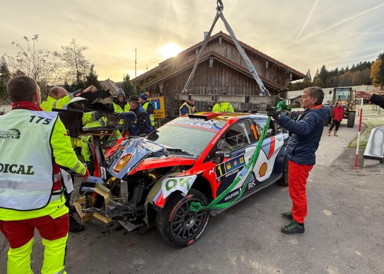 Neuville se srušio s CER-a, otkazao etapu