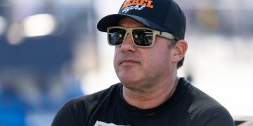 Obožavatelji razočarani jer NASCAR otkazuje utrku iz snova Tonyja Stewarta na povijesnoj stazi