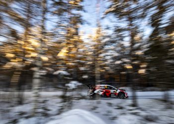Oliver Solberg: Odrasla u Švedskoj