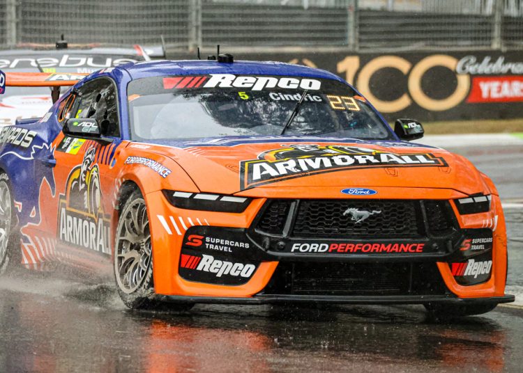 Shane van Gisbergen razmišlja o debiju Austina Cindrica u Supercarsu Adelaide
