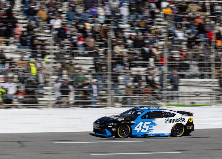 Tyler Reddick pobjedom u Atlanti osigurao Michaelu Jordanu drugu uzastopnu pobjedu u NASCAR kupu