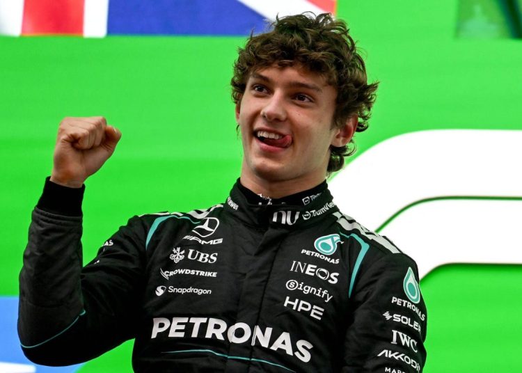 Brifing o Velikoj nagradi Kine: Kimi Antonelli pobijedio, McLaren katastrofa, Hamilton se vratio