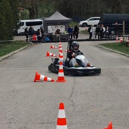 Čazma, 21.03.2026.
Uoči nove sezone sportski djelatnici Auto kluba DELTA Zagreb… Čazma, 21.03.2026.
Uoči nove sezone sportski djelatnici Auto kluba DELTA Zagreb…