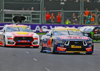 Feeney nadmašuje Kosteckog u divljem AGP sprintu – Supercars