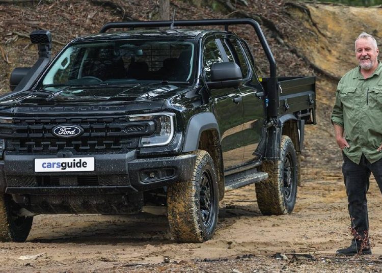 Fordov veliki ute prolazi težak terenski test