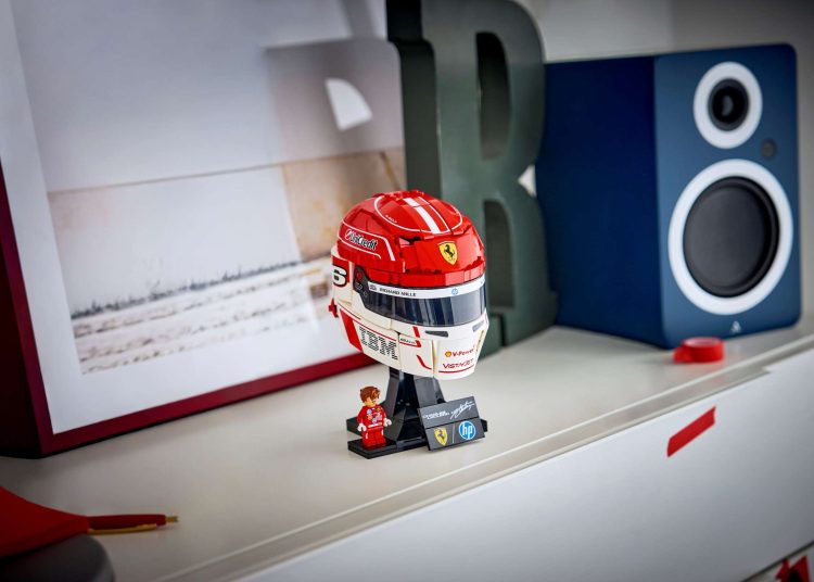 Hamilton i Leclerc kacige iz Ferrarija – Idemo u svijet jabuke