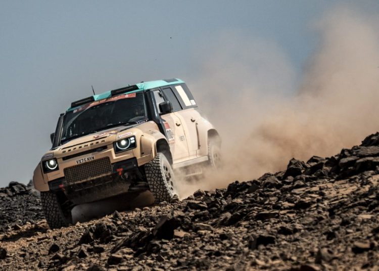 Kako je Defender prošao na svom prvom Dakaru Kako je Defender prošao na svom prvom Dakaru