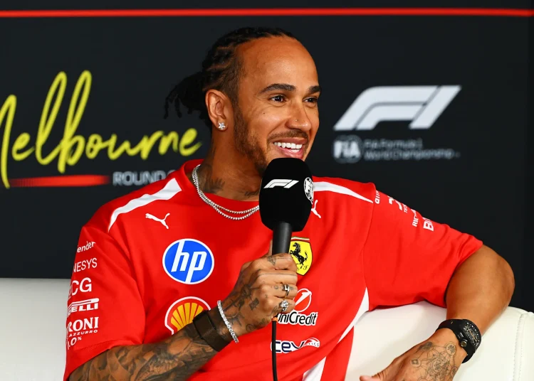 Lewis Hamilton postavlja svoj Ferrari cilj za 2026. dok objašnjava fokus na izvansezonu