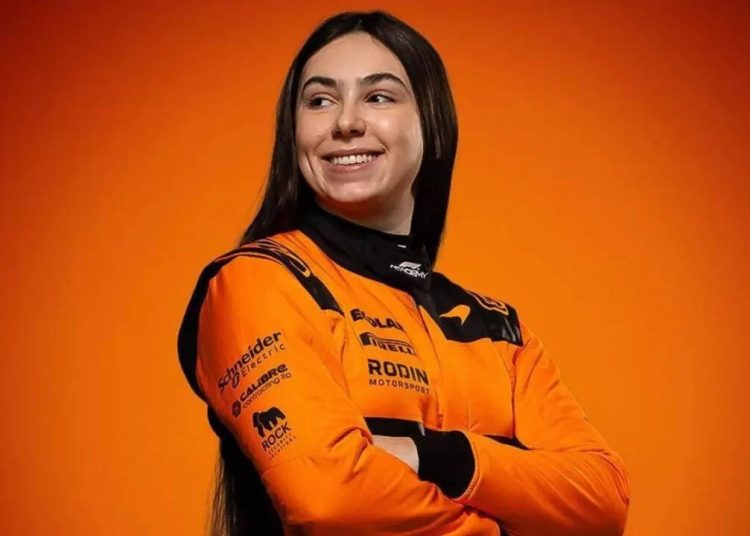Madrid Rookie Test: Razvojna vozačica McLarena Ella Lloyd vozit će za Envision Racing